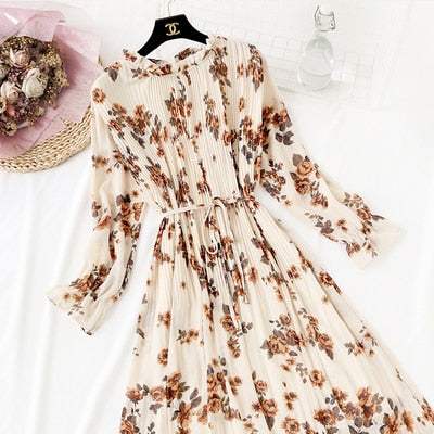 2019 Spring Summer New Hot Women Print Pleated Chiffon Dress  Fashion Female Casual Flare Sleeve Lotus leaf neck Basic Dresses86